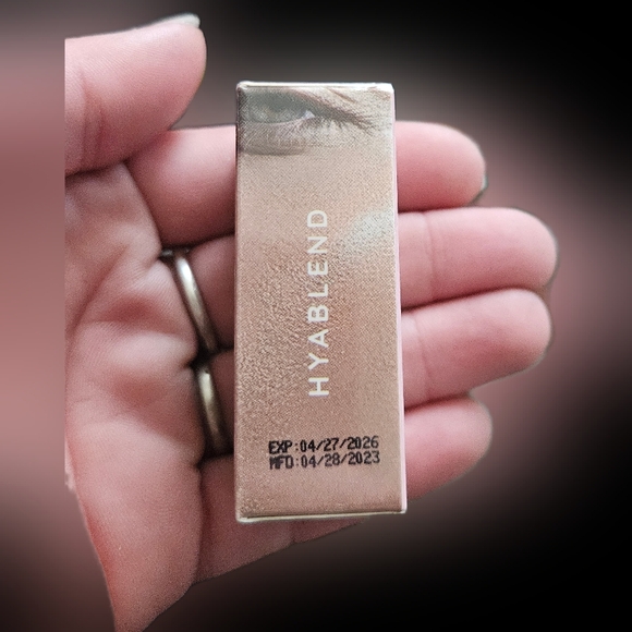 NWT DEW OF THE GODS HYABLEND DAILY GLOW OIL MINI 10mL! - Picture 4 of 9